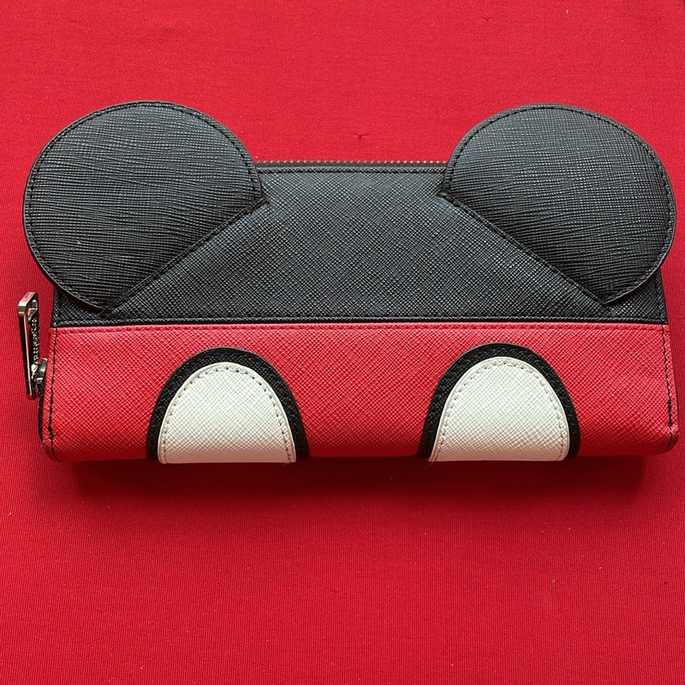 DISNEY LOUNGEFLY MICKEY ZIPAROUND WALLET